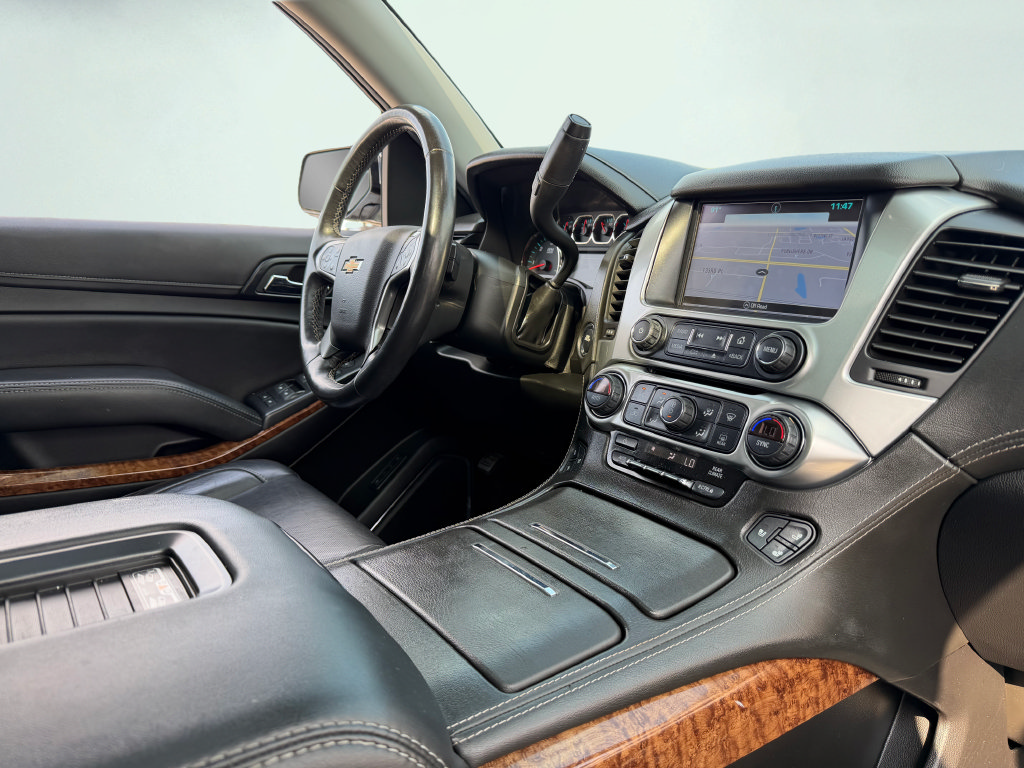 Used 2020 Chevrolet Tahoe Premier AWD/4WD image 27
