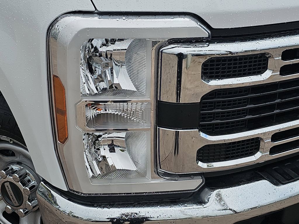 New 2025 Ford F350 XL w/ XL Chrome Package image 35