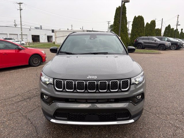Used 2024 Jeep Compass Limited AWD/4WD image 8