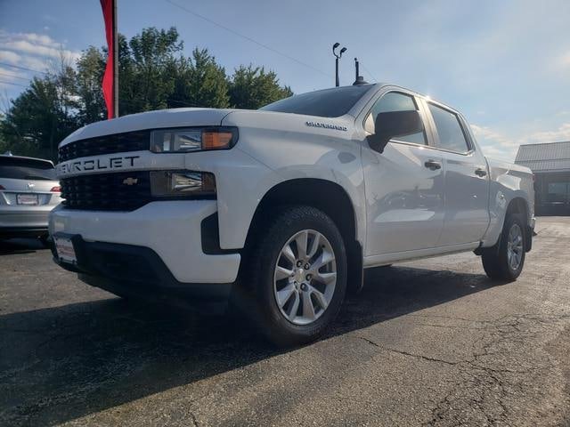 Used 2020 Chevrolet Silverado 1500 Custom w/ Custom Value Package AWD/4WD image 3