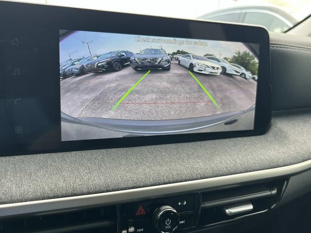 New 2026 Nissan Kicks SV w/ SV Premium Package FWD image 30