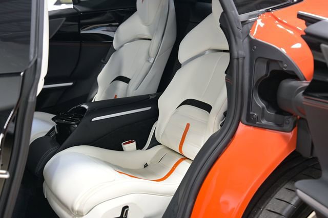 Used 2026 Ferrari Purosangue image 38