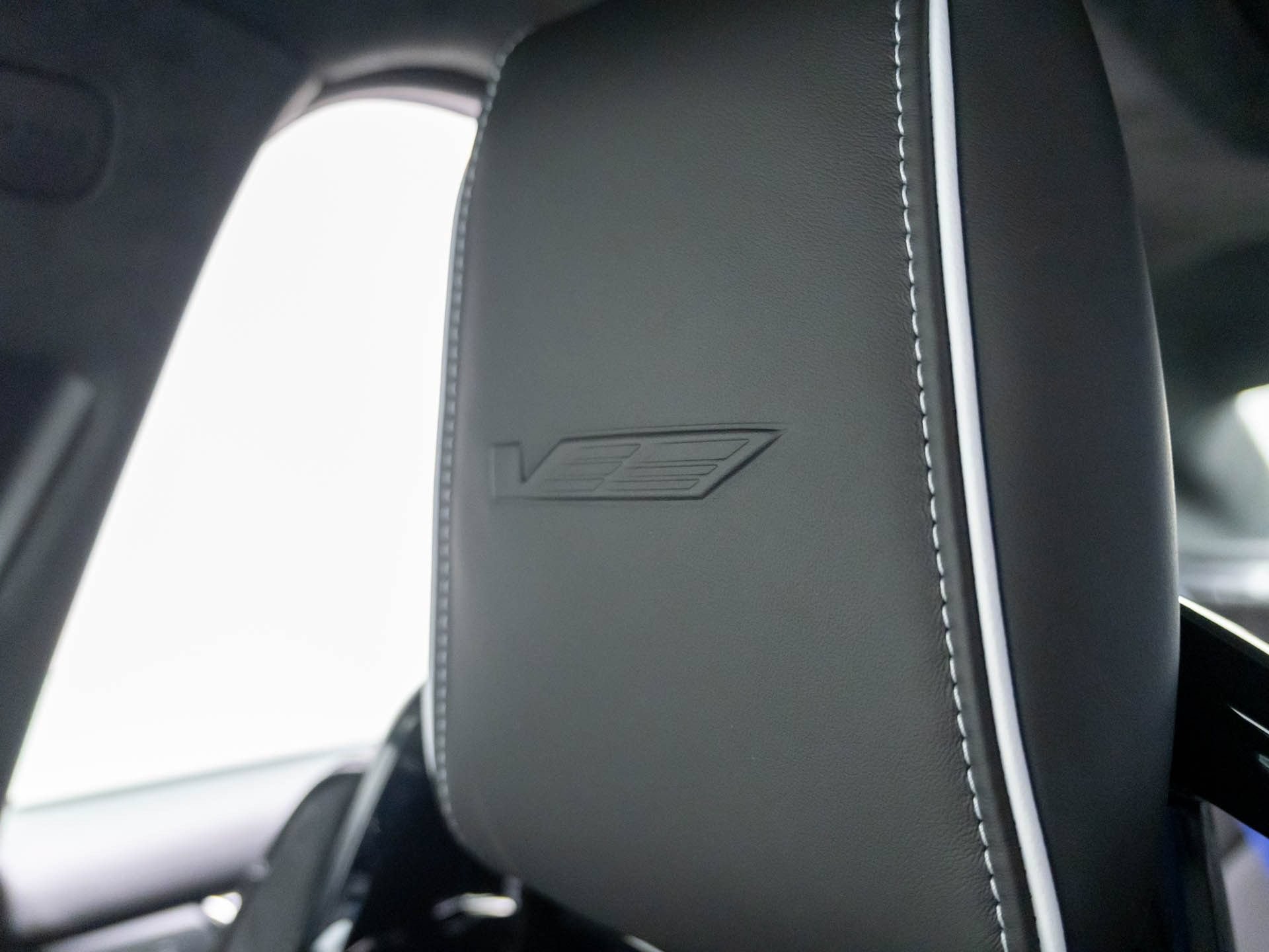 Used 2026 Cadillac CT5 V Blackwing w/ Deep Ocean Appearance Package RWD image 43