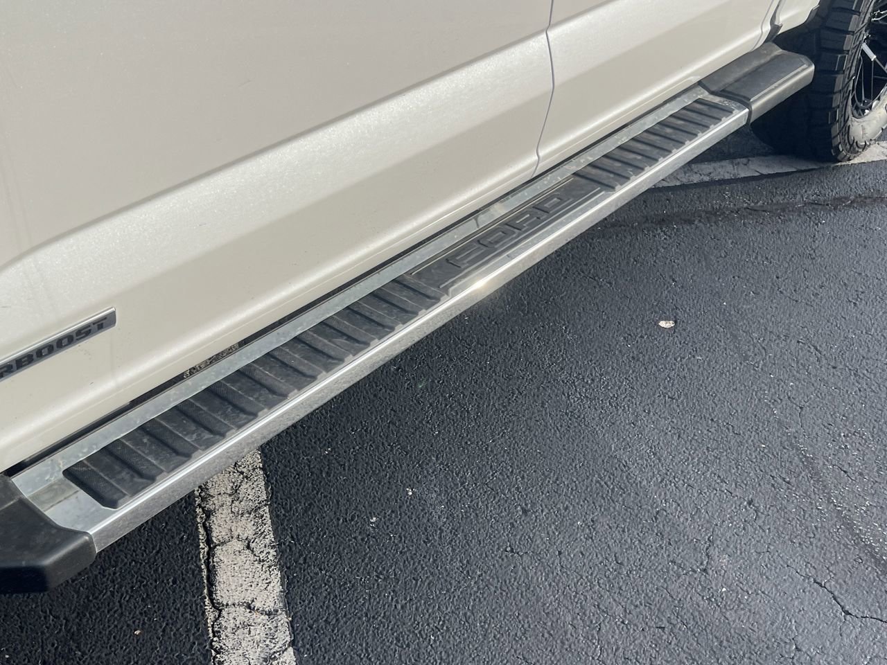 New 2025 Ford F150 Lariat w/ Equipment Group 502A High image 33