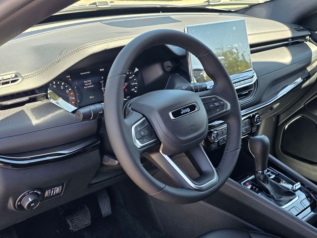 New 2026 Jeep Compass Latitude AWD/4WD image 7