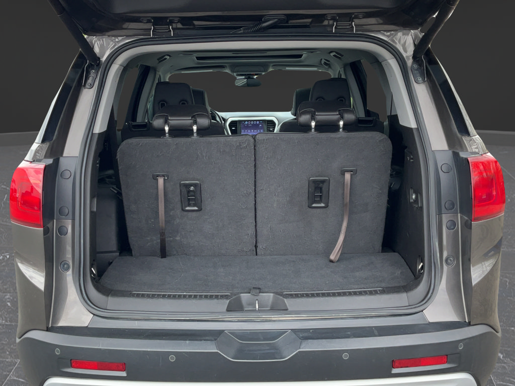 Used 2019 GMC Acadia SLT w/ LPO, Floor Liner Package AWD/4WD image 30