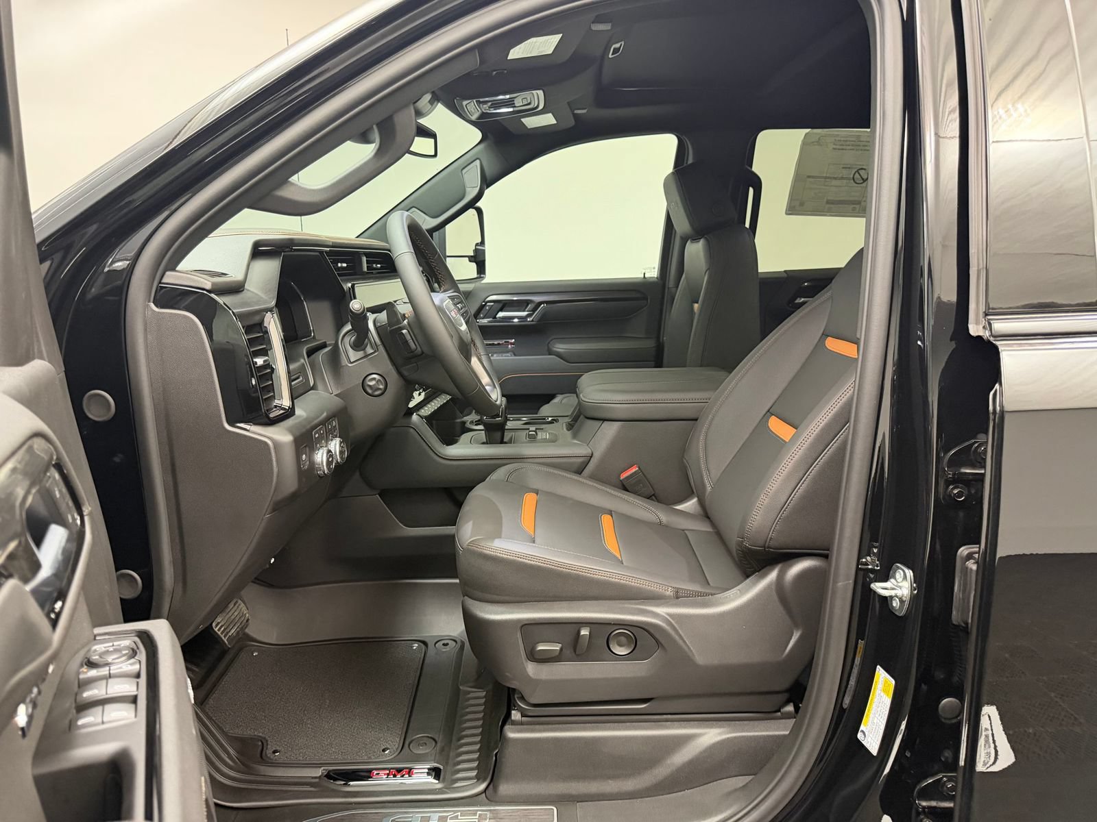 New 2026 GMC Sierra 1500 AT4 w/ AT4 Preferred Package AWD/4WD image 5