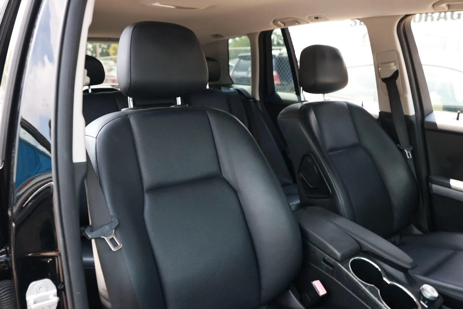 Used 2011 Mercedes-Benz GLK 350 2WD image 25