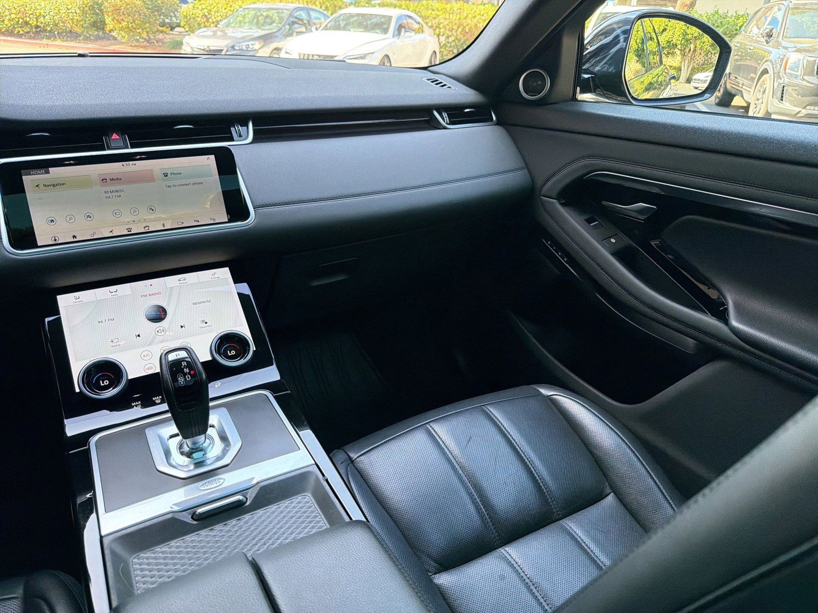 Used 2020 Land Rover Range Rover Evoque SE AWD/4WD image 29