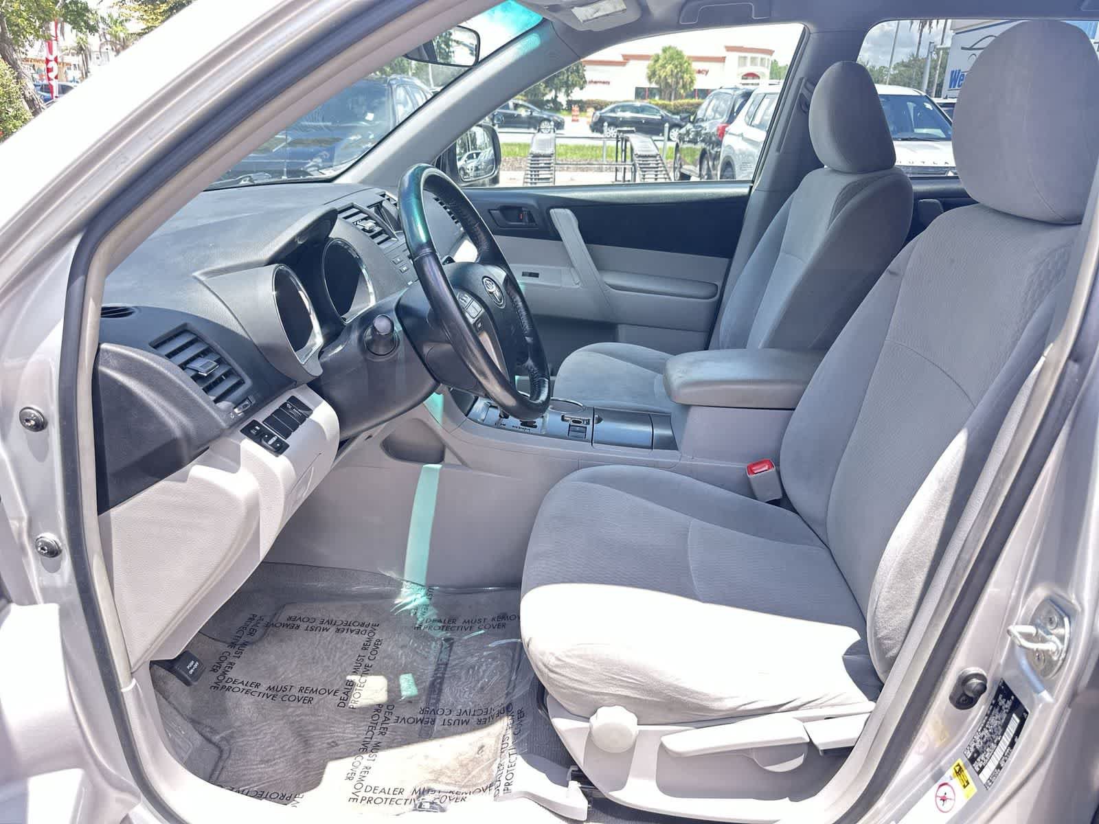 Used 2010 Toyota Highlander 2WD w/ Convenience Pkg image 13