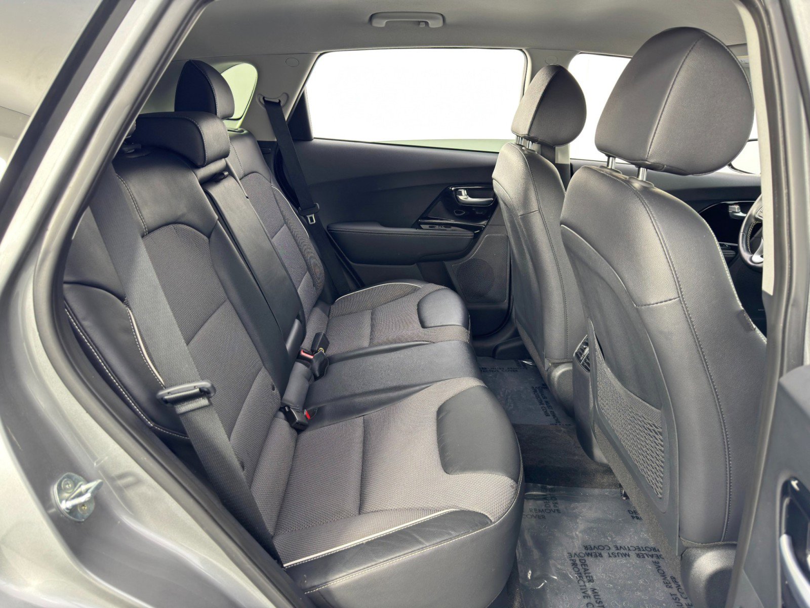 Used 2022 Kia Niro EX w/ Cold Weather Package FWD image 37