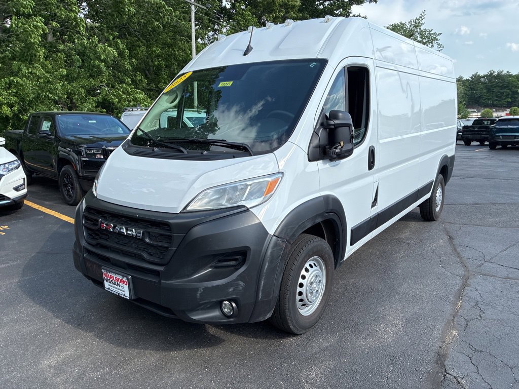 Used 2025 RAM ProMaster 2500 w/ Convenience Group FWD image 3
