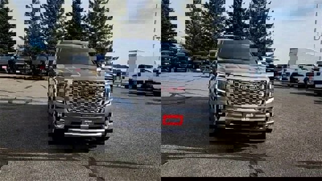 Certified 2022 GMC Yukon Denali image 3