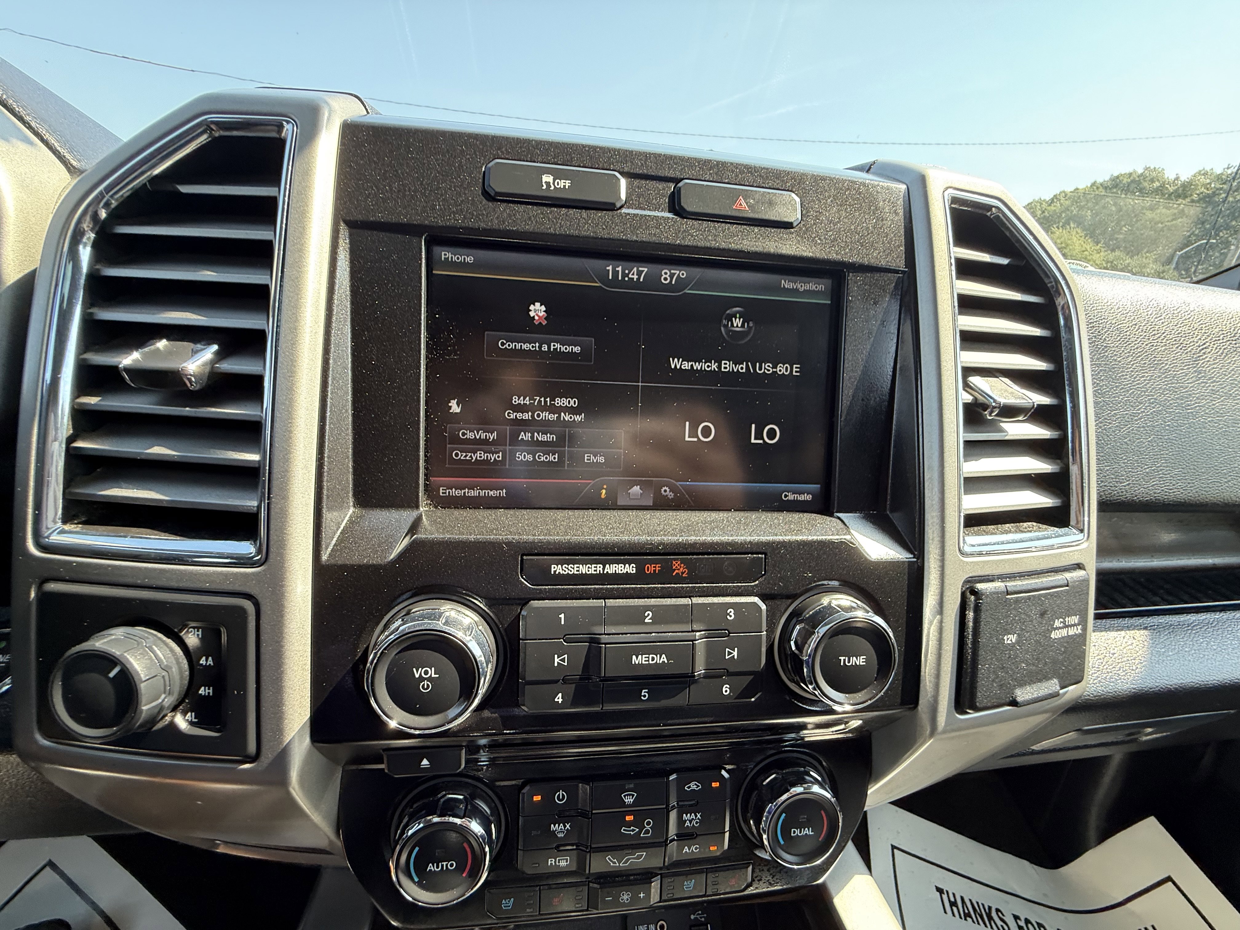 Used 2015 Ford F150 Lariat image 30