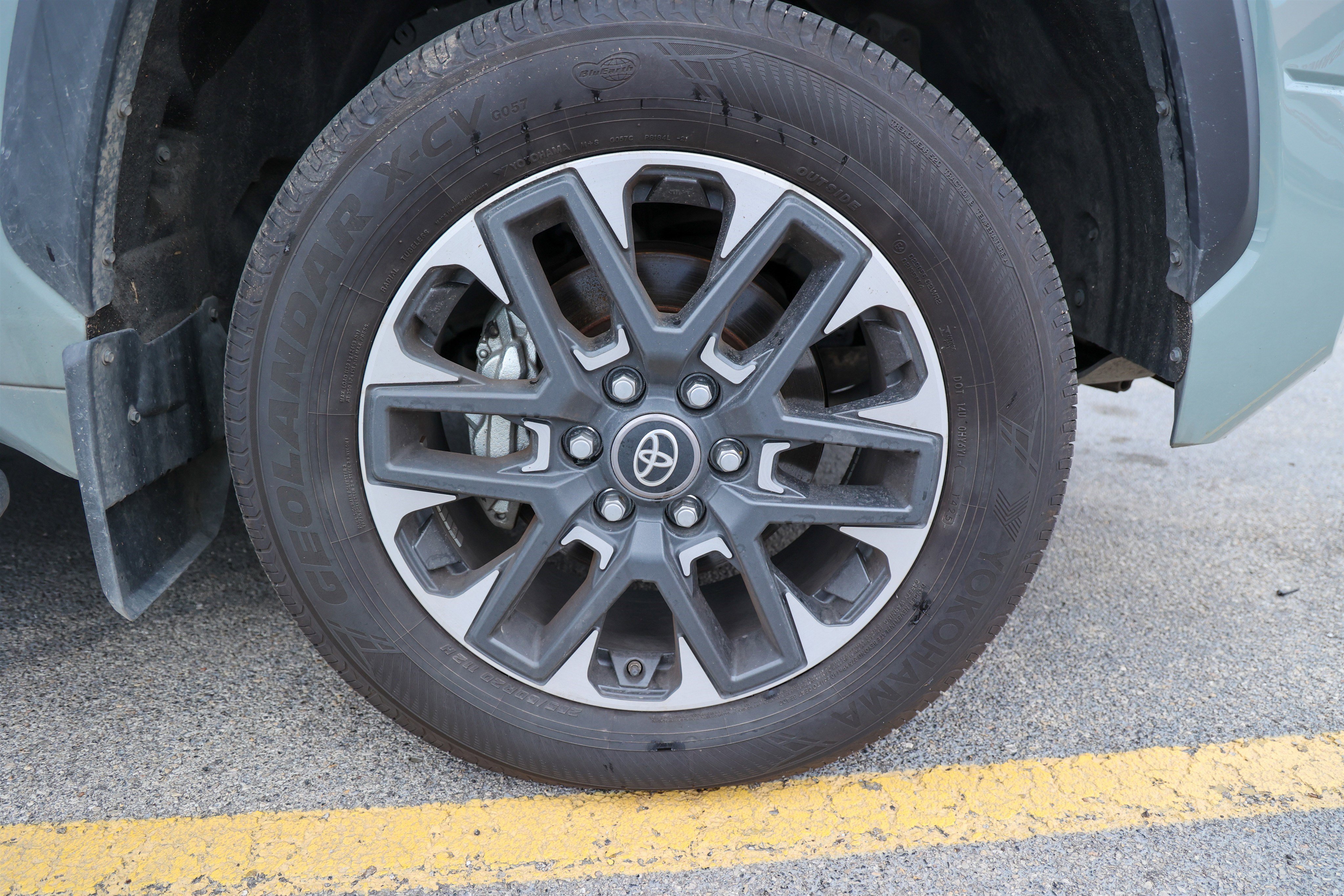 Used 2025 Toyota Tundra SR5 AWD/4WD image 14