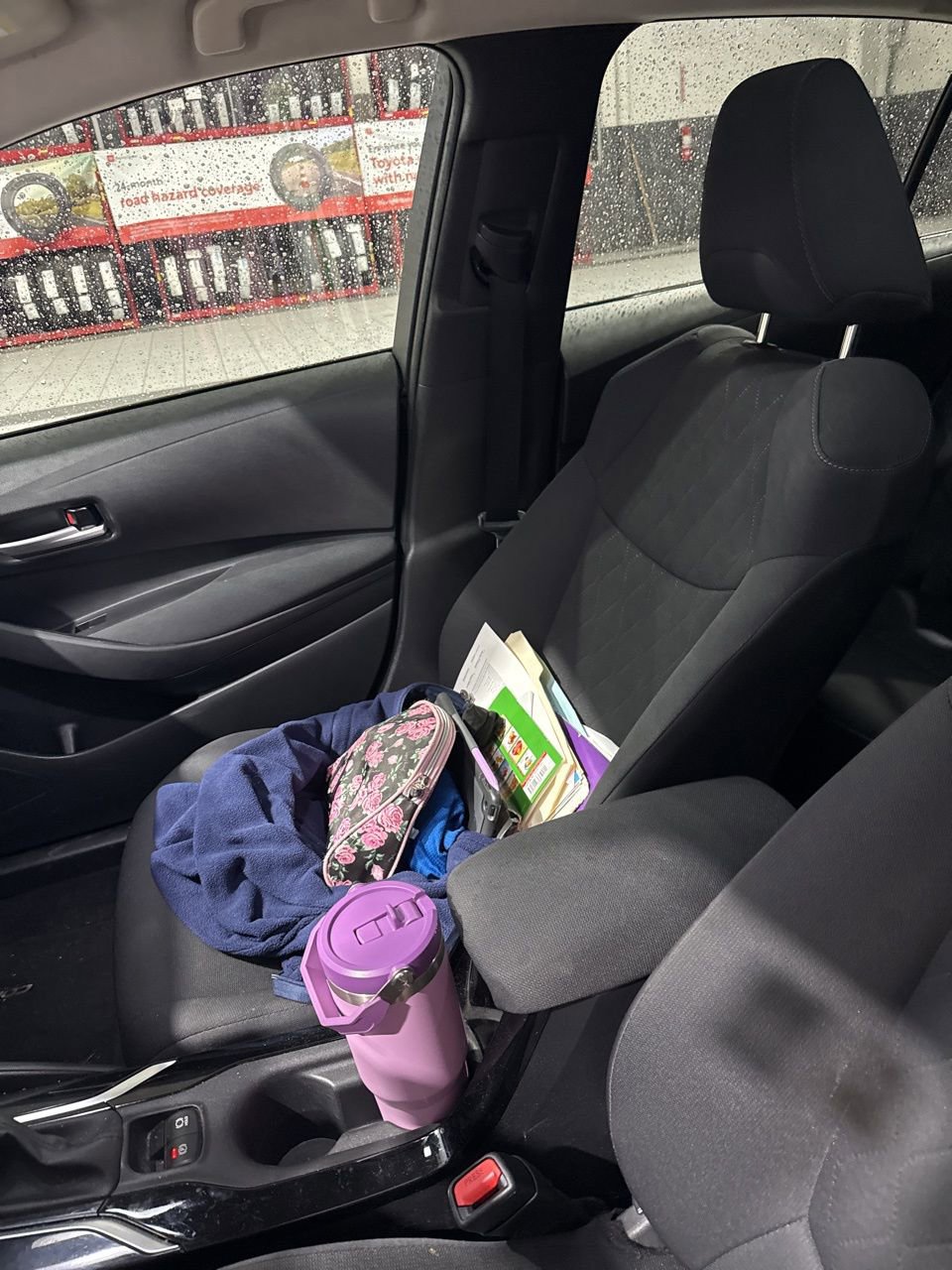 Used 2021 Toyota Corolla LE image 12