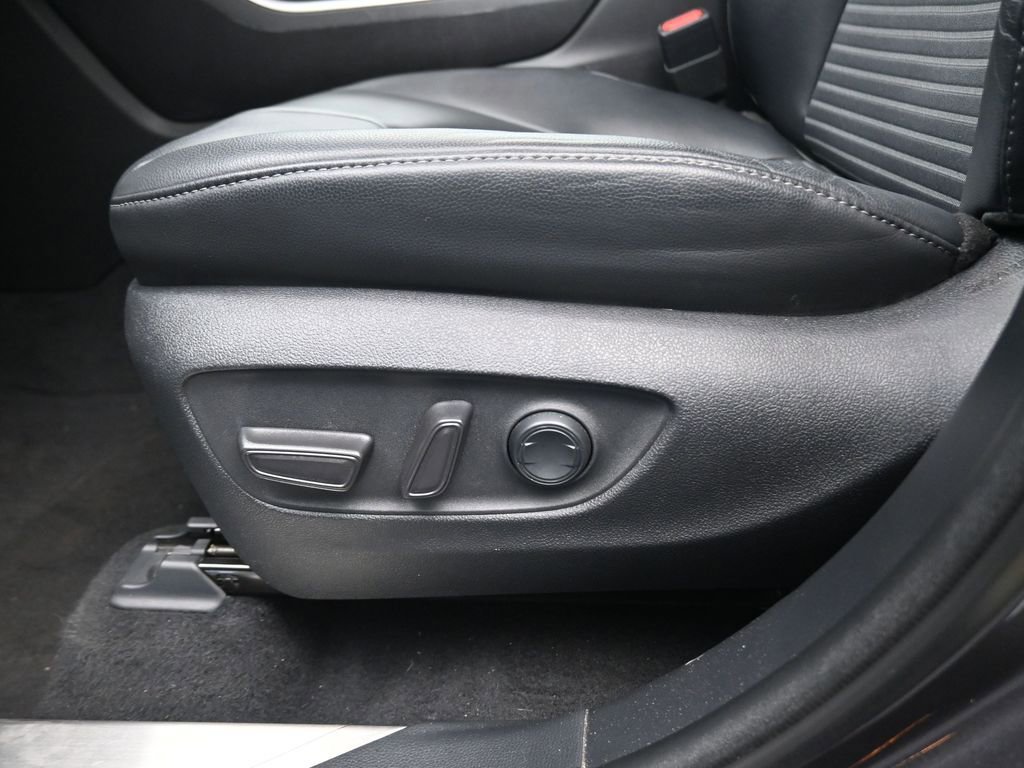 Used 2021 Toyota Highlander XSE image 15