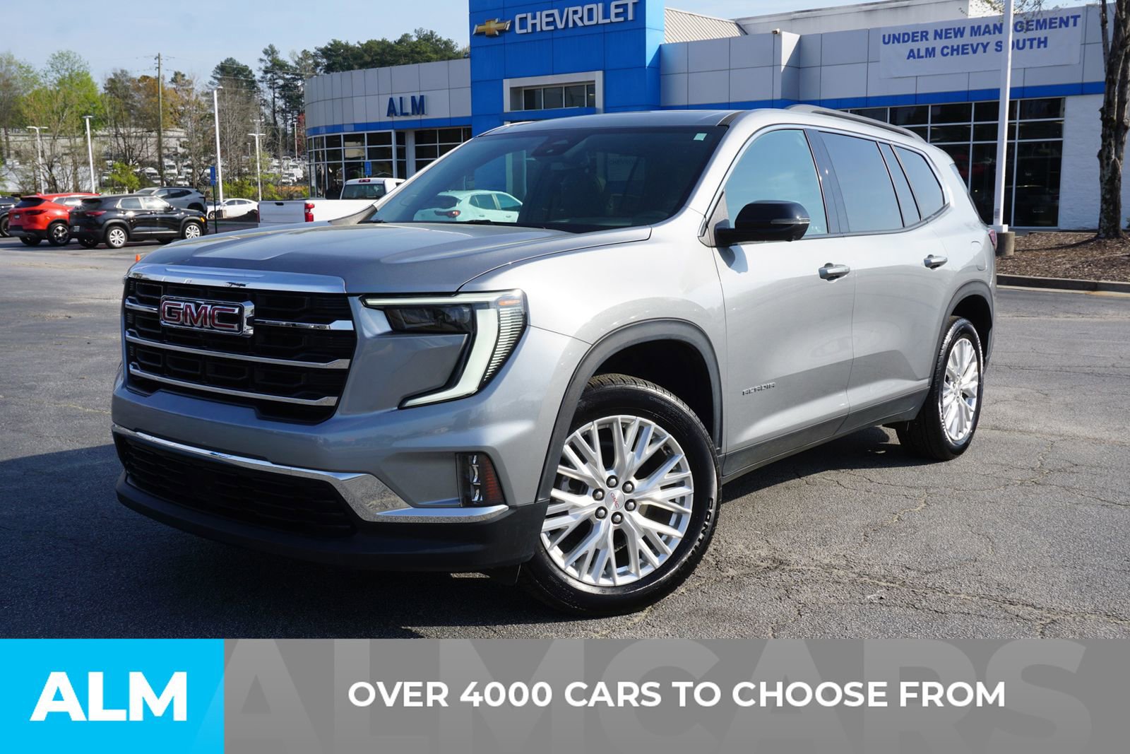 Used 2024 GMC Acadia Elevation w/ Luxury Package image 3