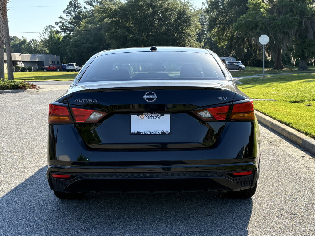 Certified 2024 Nissan Altima 2.5 SV FWD image 20