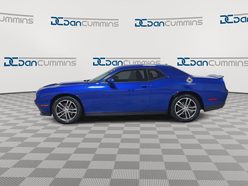 Used 2019 Dodge Challenger SXT AWD/4WD image 5