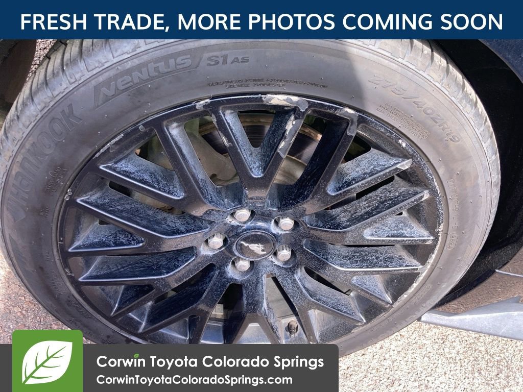Used 2017 Ford Mustang GT Premium w/ GT Performance Package RWD image 11