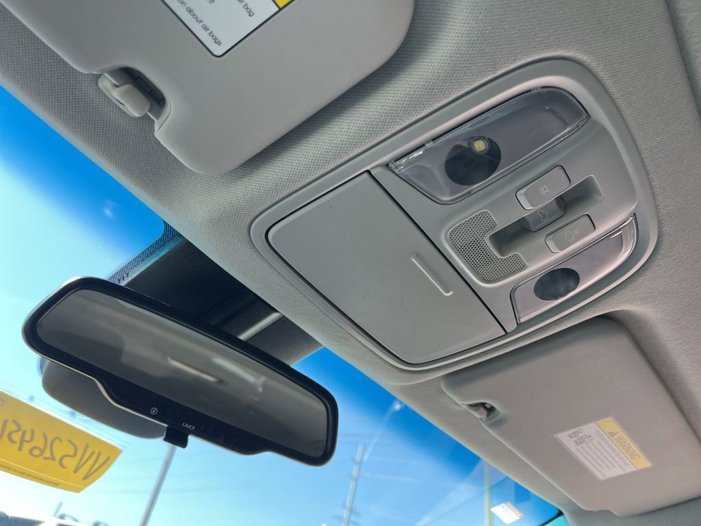 Used 2022 Kia Niro Touring Special Edition FWD image 23