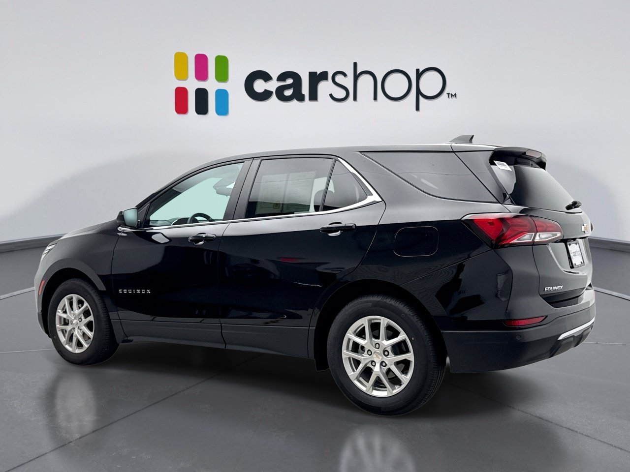 Used 2024 Chevrolet Equinox LT FWD image 3