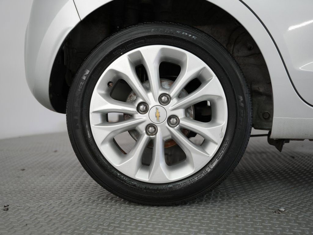 Used 2021 Chevrolet Spark LT FWD image 50