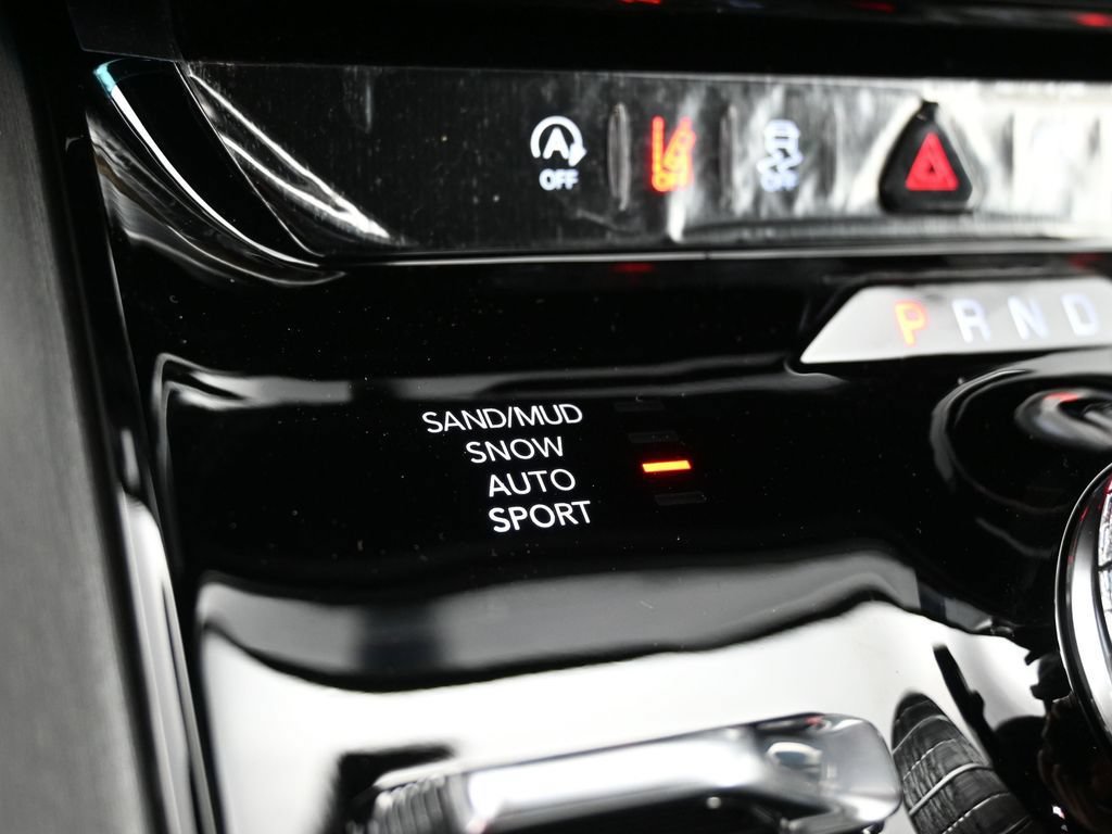New 2026 Jeep Grand Wagoneer Limited AWD/4WD image 16