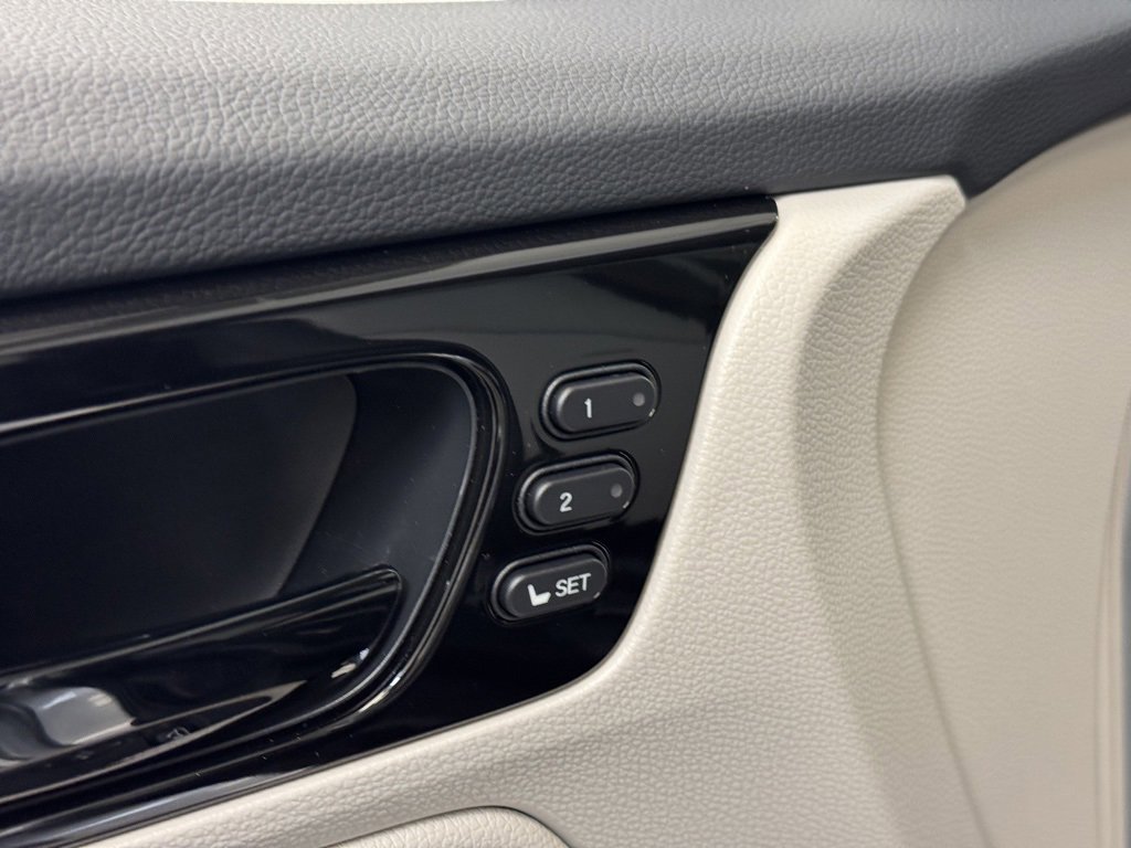 New 2026 Honda Odyssey Elite image 9