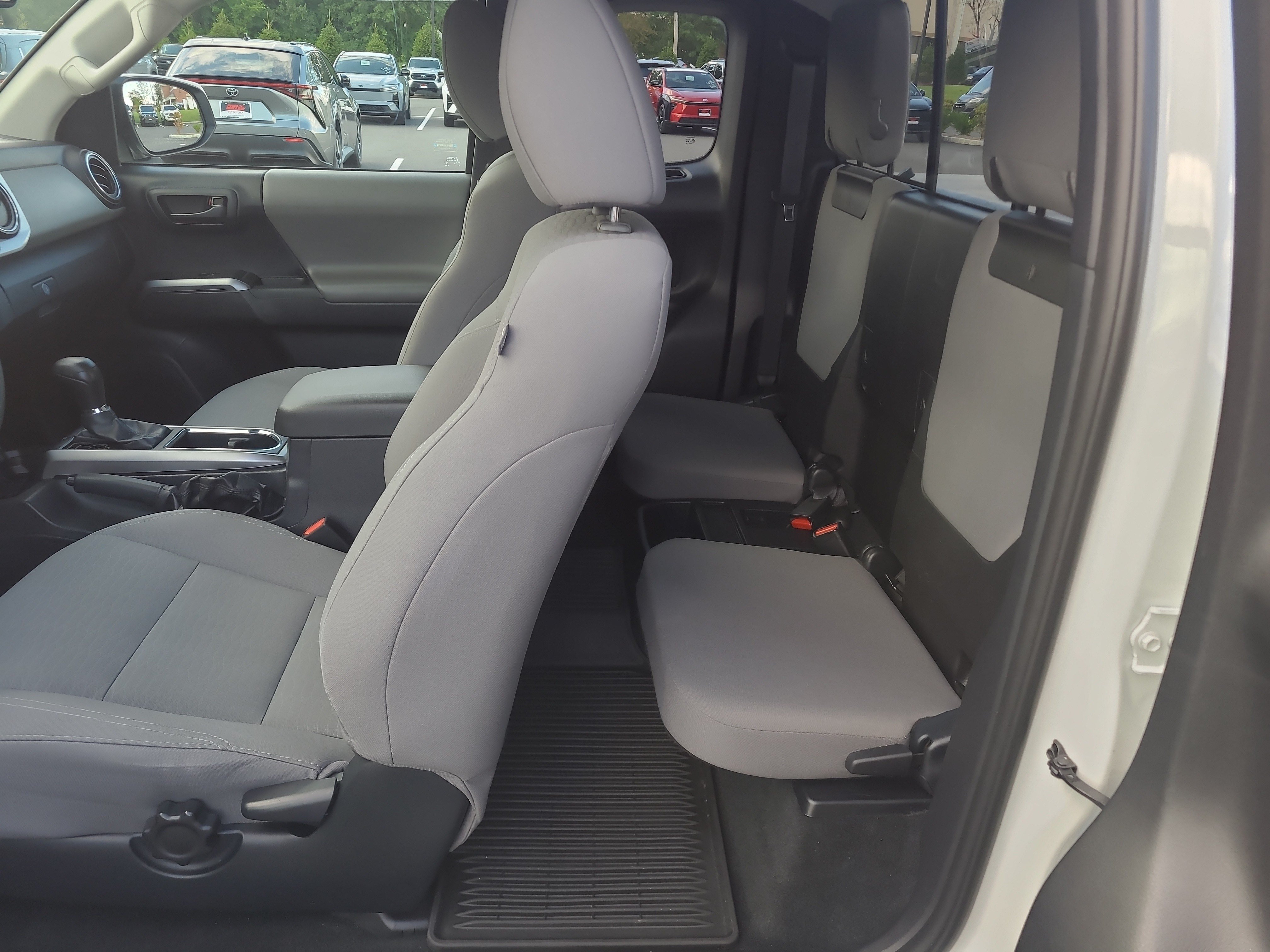 Certified 2019 Toyota Tacoma SR5 AWD/4WD image 28