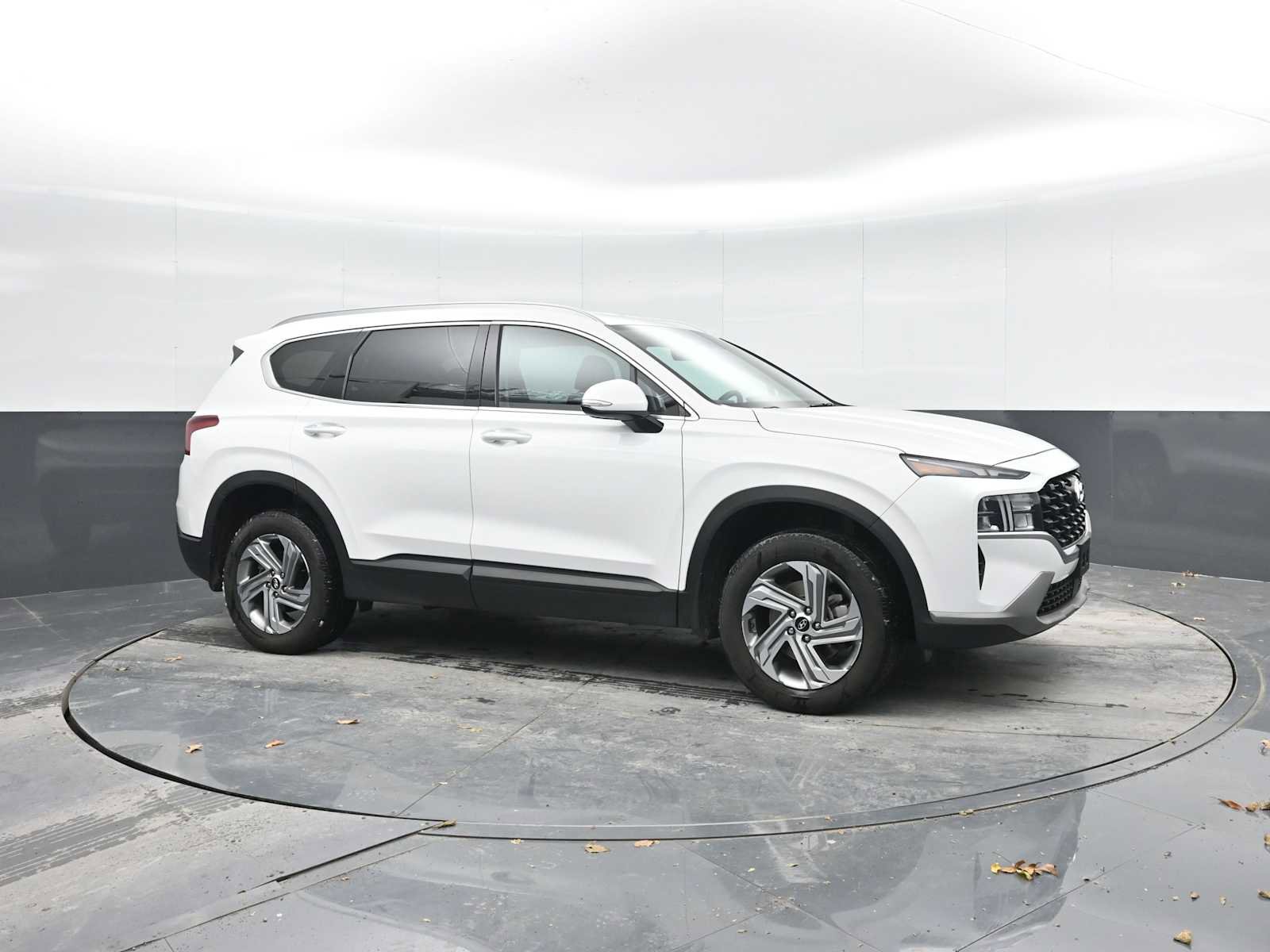 Used 2023 Hyundai Santa Fe SEL image 7