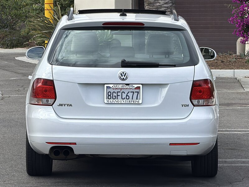 Used 2014 Volkswagen Jetta TDI FWD image 5