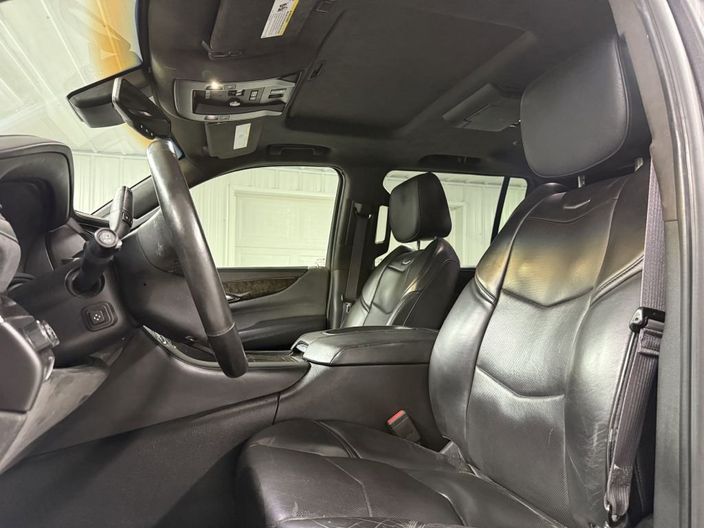 Used 2016 Cadillac Escalade ESV Platinum image 8