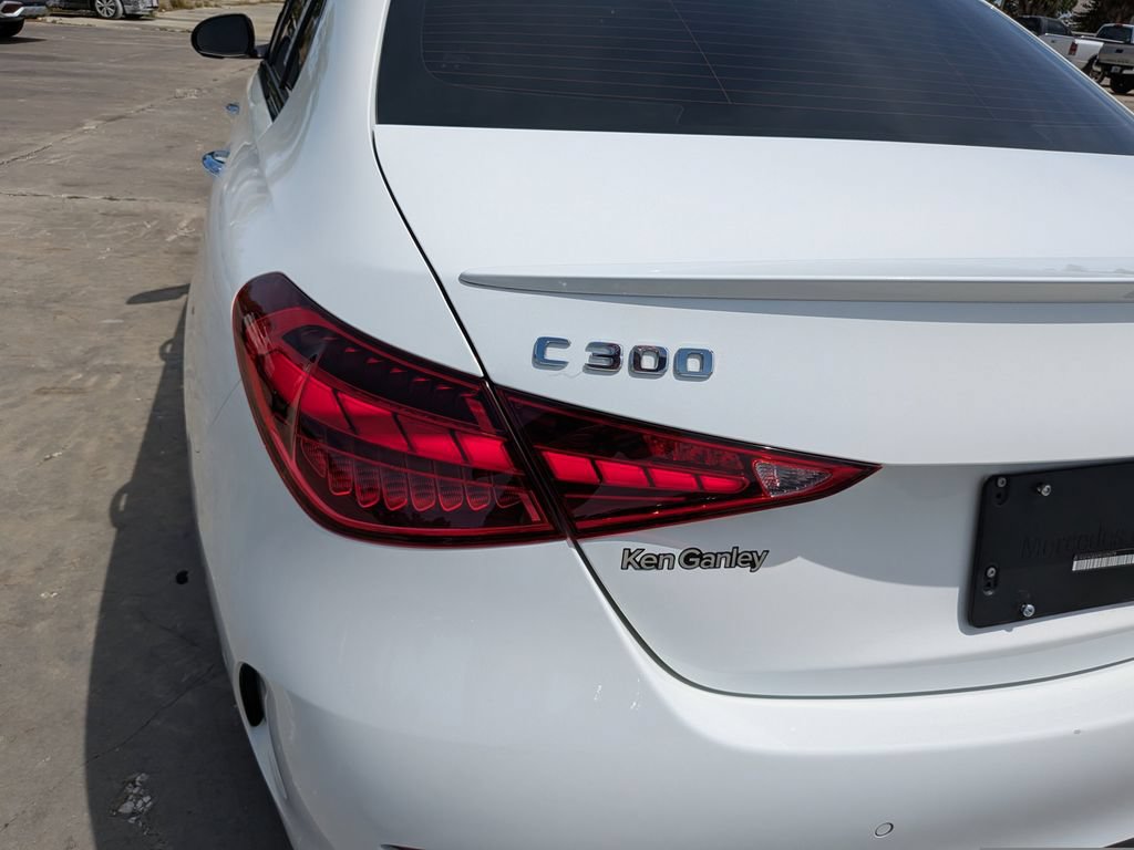 Used 2023 Mercedes-Benz C 300 Sedan image 11