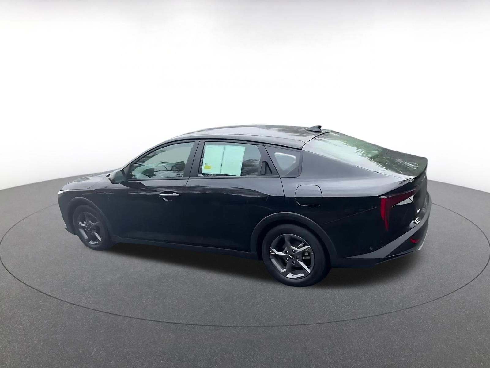 Used 2025 Kia K4 FWD image 10