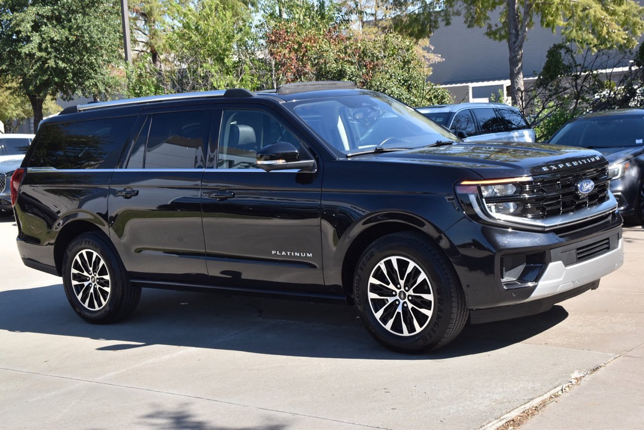 Used 2025 Ford Expedition Max Platinum AWD/4WD image 5