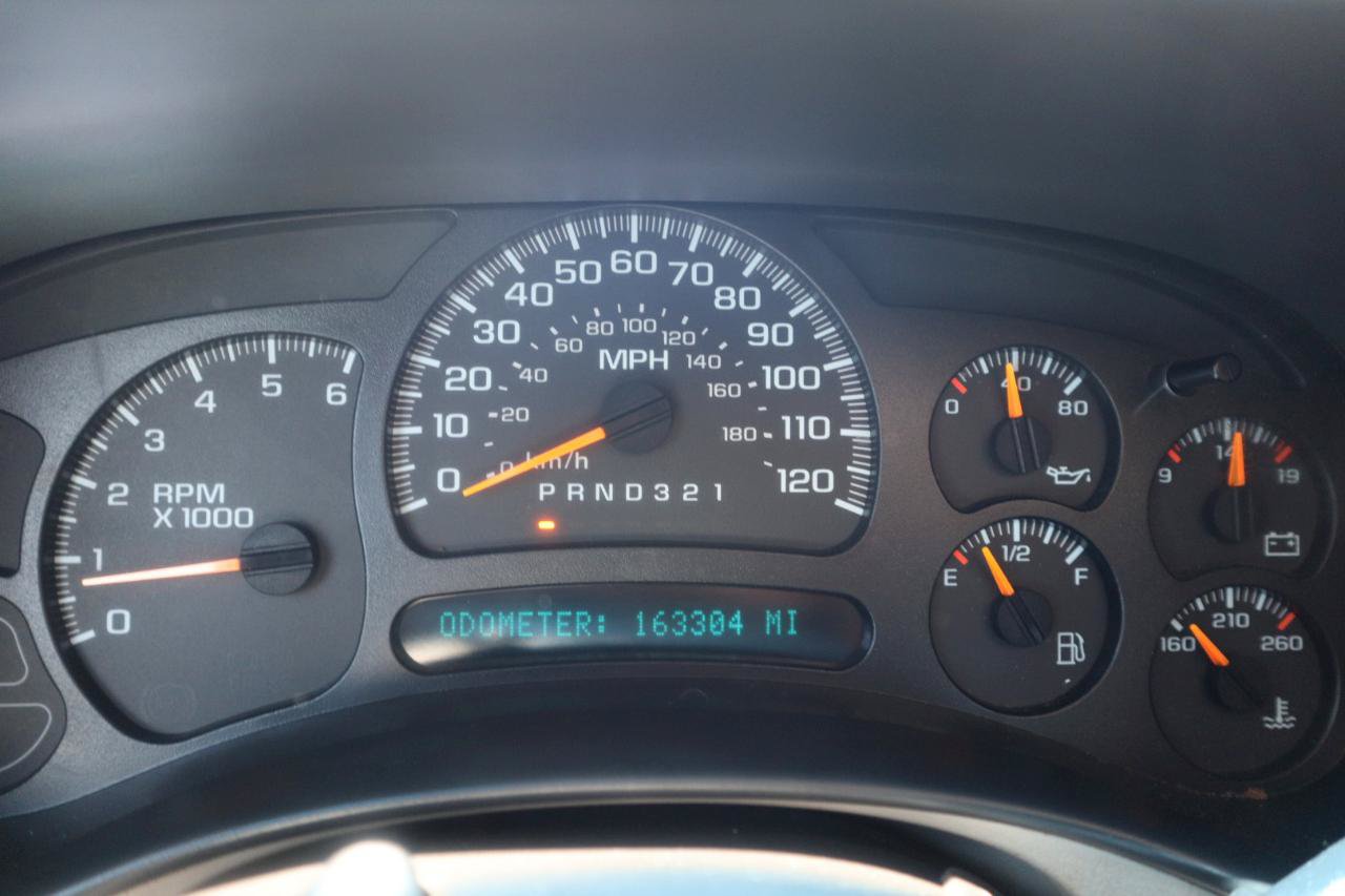Used 2006 Chevrolet Silverado 1500 LT w/ Onstar Plus Package AWD/4WD image 10