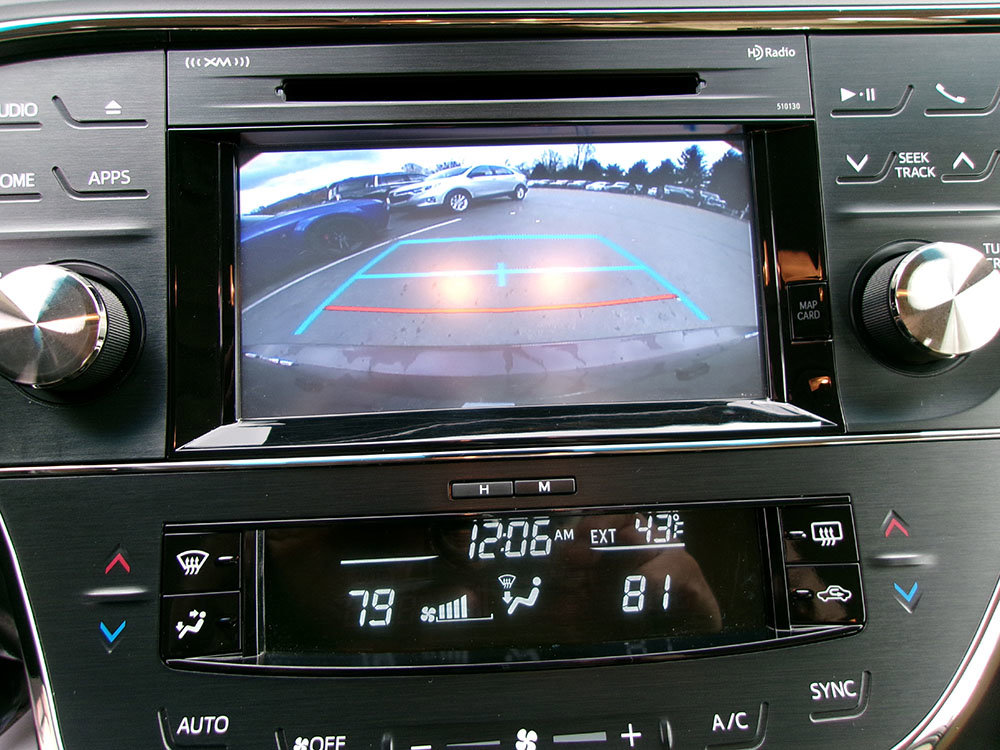 Used 2017 Toyota Avalon XLE Premium w/ Carpet Mat Package FWD image 19