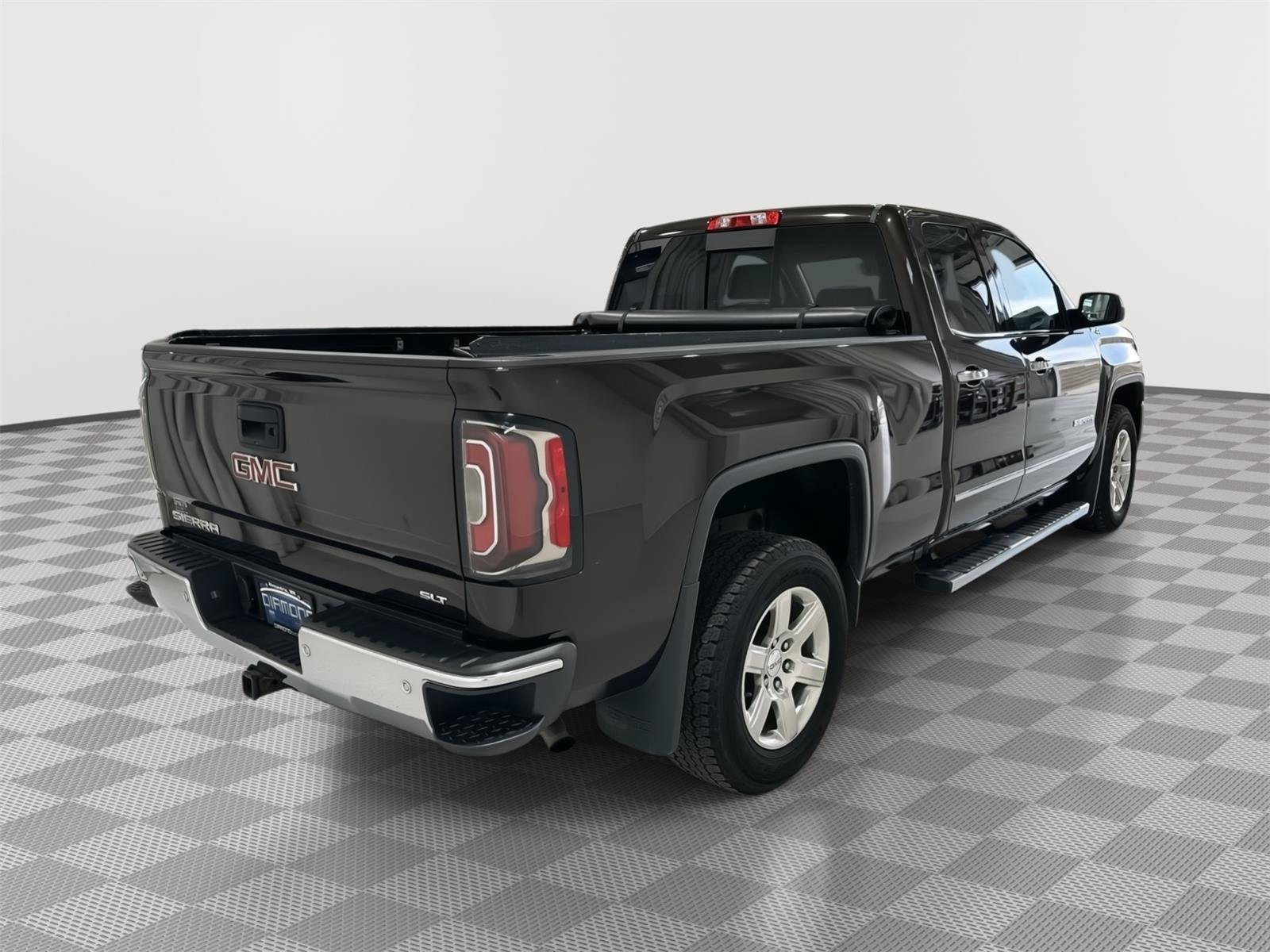Used 2016 GMC Sierra 1500 SLT w/ Enhanced Driver Alert Package AWD/4WD image 5