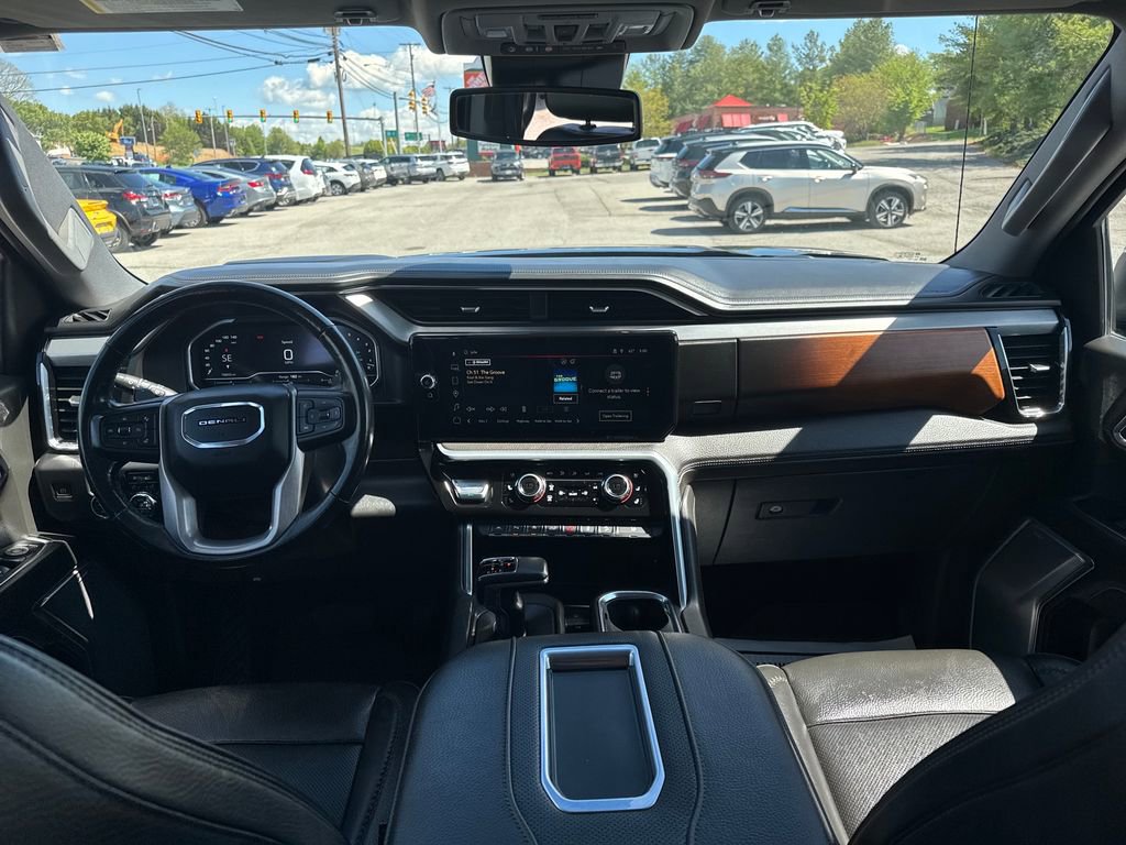 Used 2022 GMC Sierra 1500 Denali AWD/4WD image 13
