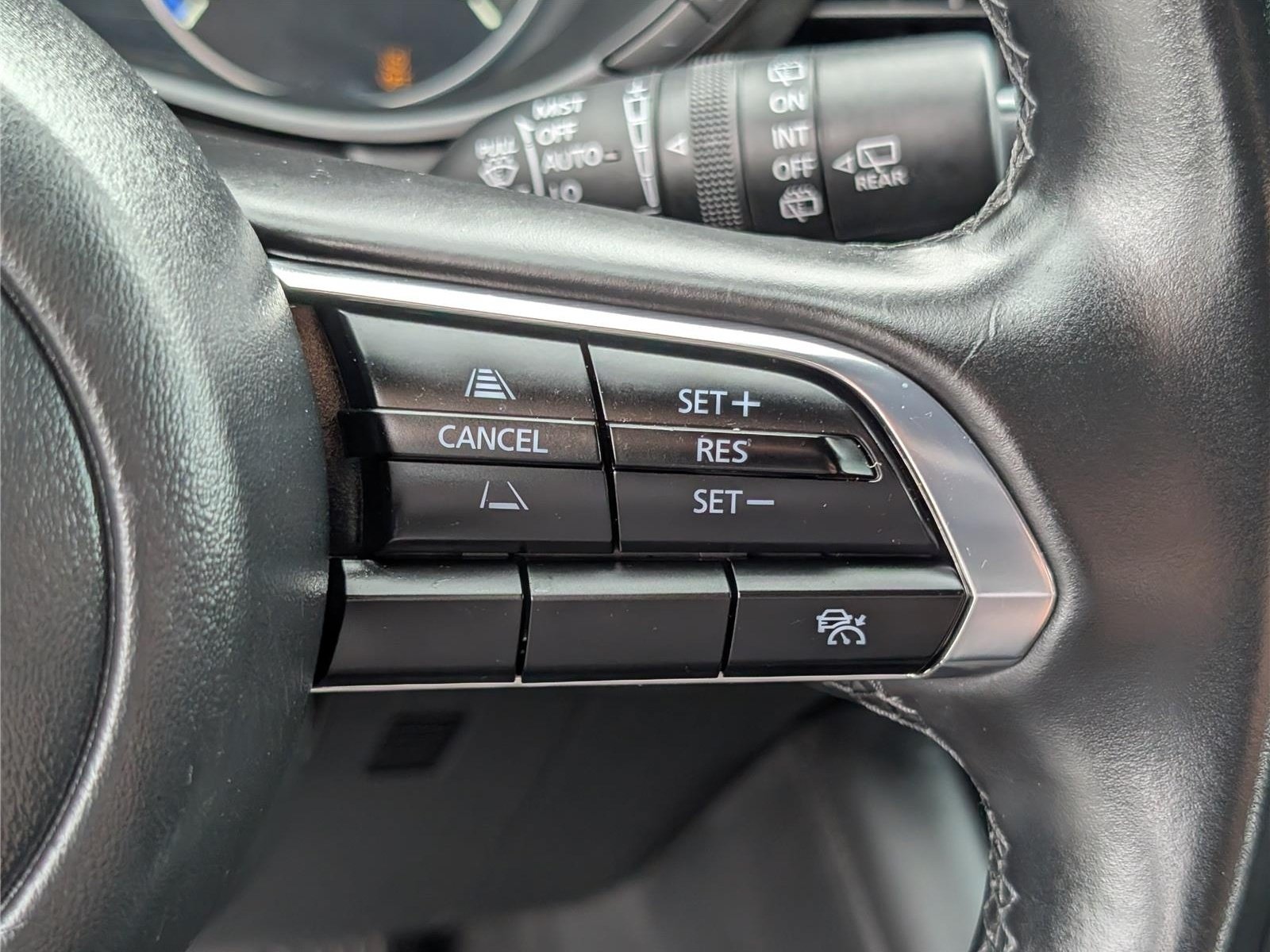 Used 2024 MAZDA MAZDA3 s FWD image 21