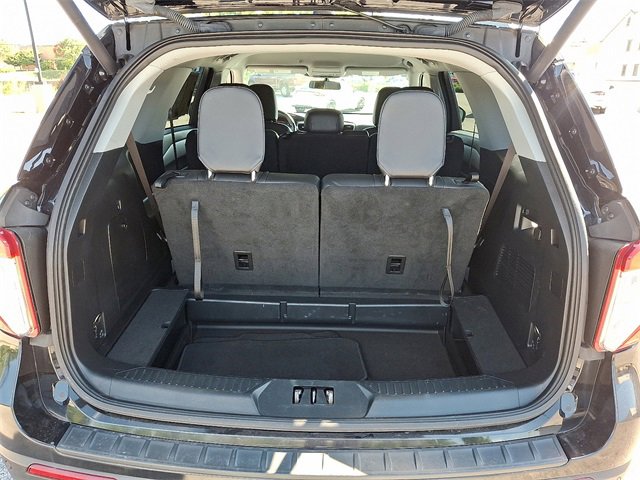 Used 2023 Ford Explorer XLT w/ Equipment Group 202A image 30
