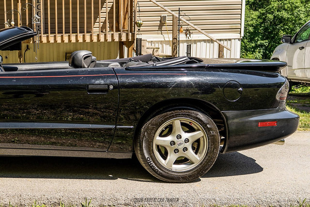 Used 1995 Pontiac Firebird Formula RWD image 5