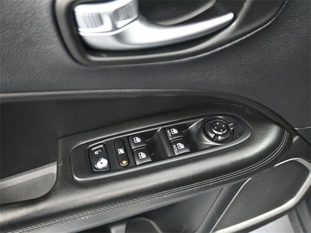 Used 2018 Jeep Compass Altitude image 13