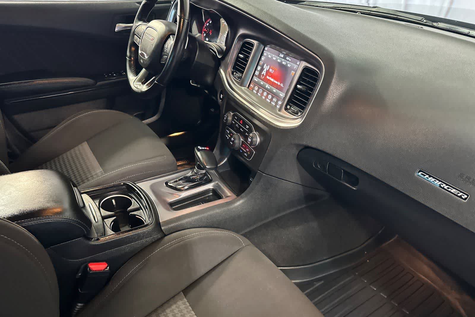 Used 2021 Dodge Charger GT w/ Driver Convenience Group RWD image 18
