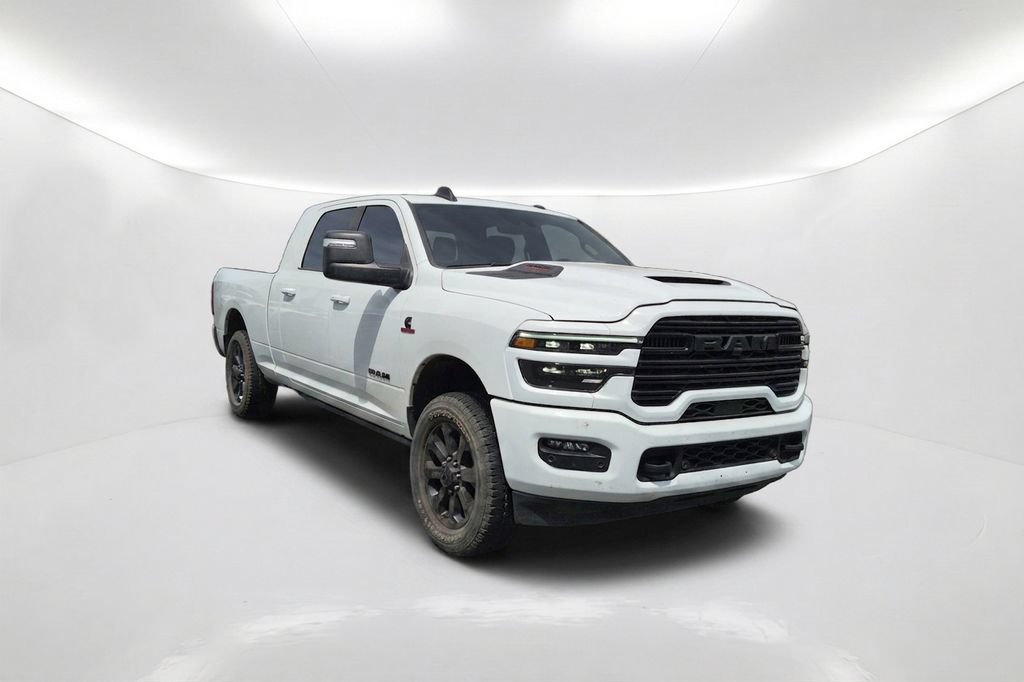Used 2025 RAM 2500 Laramie AWD/4WD image 3
