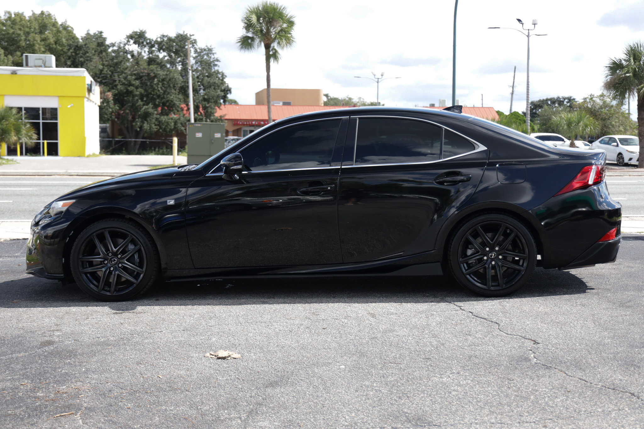 Used 2016 Lexus IS 200t w/ F Sport Package RWD image 4