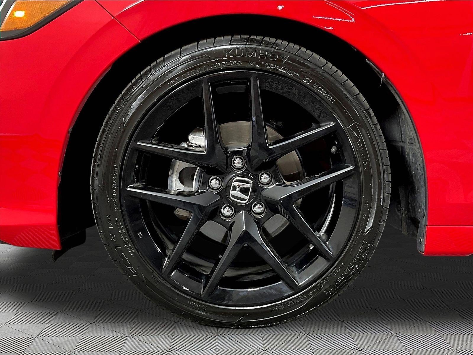Used 2025 Honda Civic Sport image 32