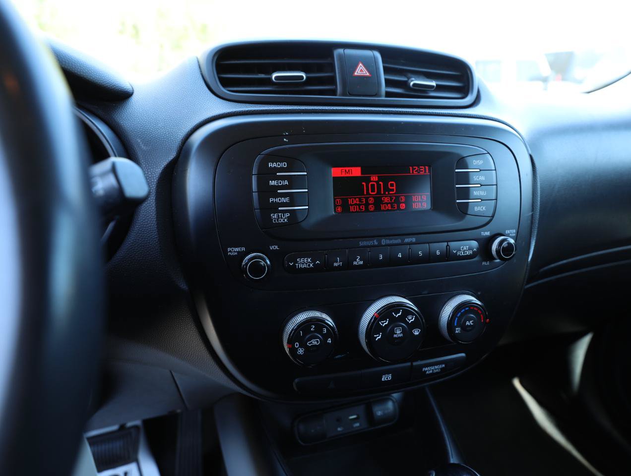 Used 2016 Kia Soul FWD image 18